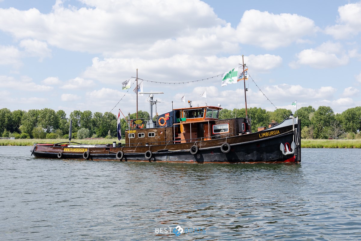 hoofdfoto: 1 Sleepboot Limburgia