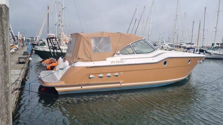 foto: 5 Speedcruiser Storebro    J32