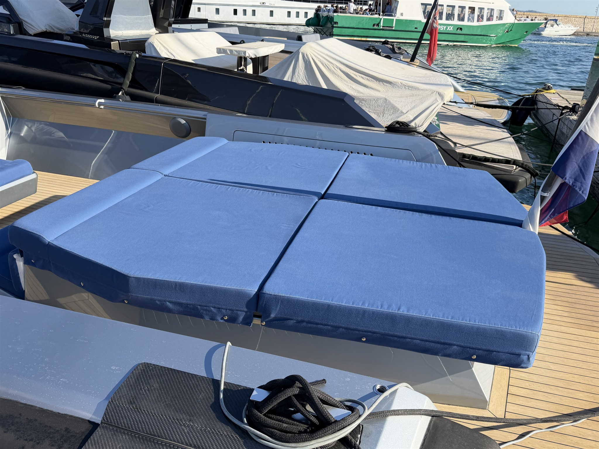 foto: 33 Wally Yachts Tender 45