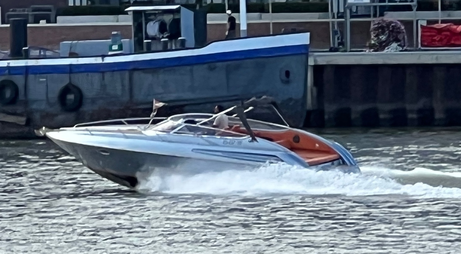 foto: 26 Sunseeker Sunseeker Superhawk 31