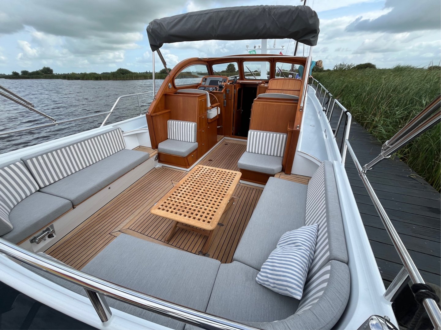 foto: 5 Bruijs Spiegelkotter  Cabrio 1150