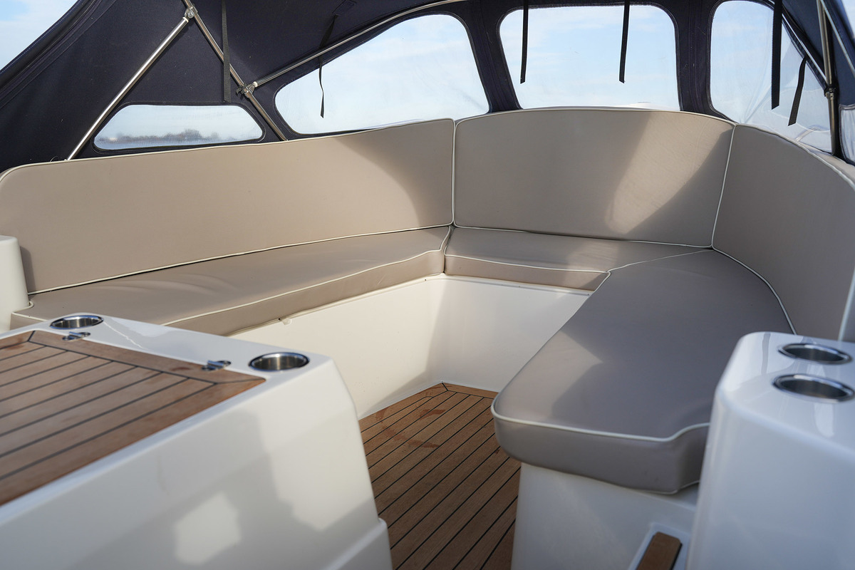 foto: 21 Interboat Intender 640