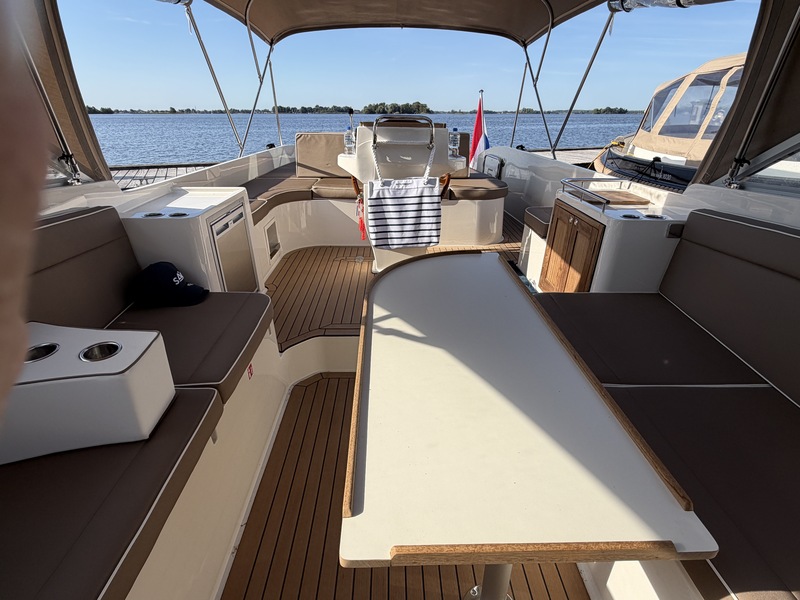 foto: 32 Intender 950 Cabrio