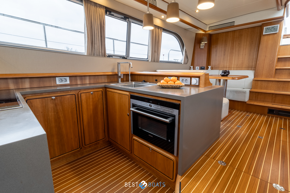foto: 54 Linssen Grand Sturdy 500 AC Wheelhouse Long Top