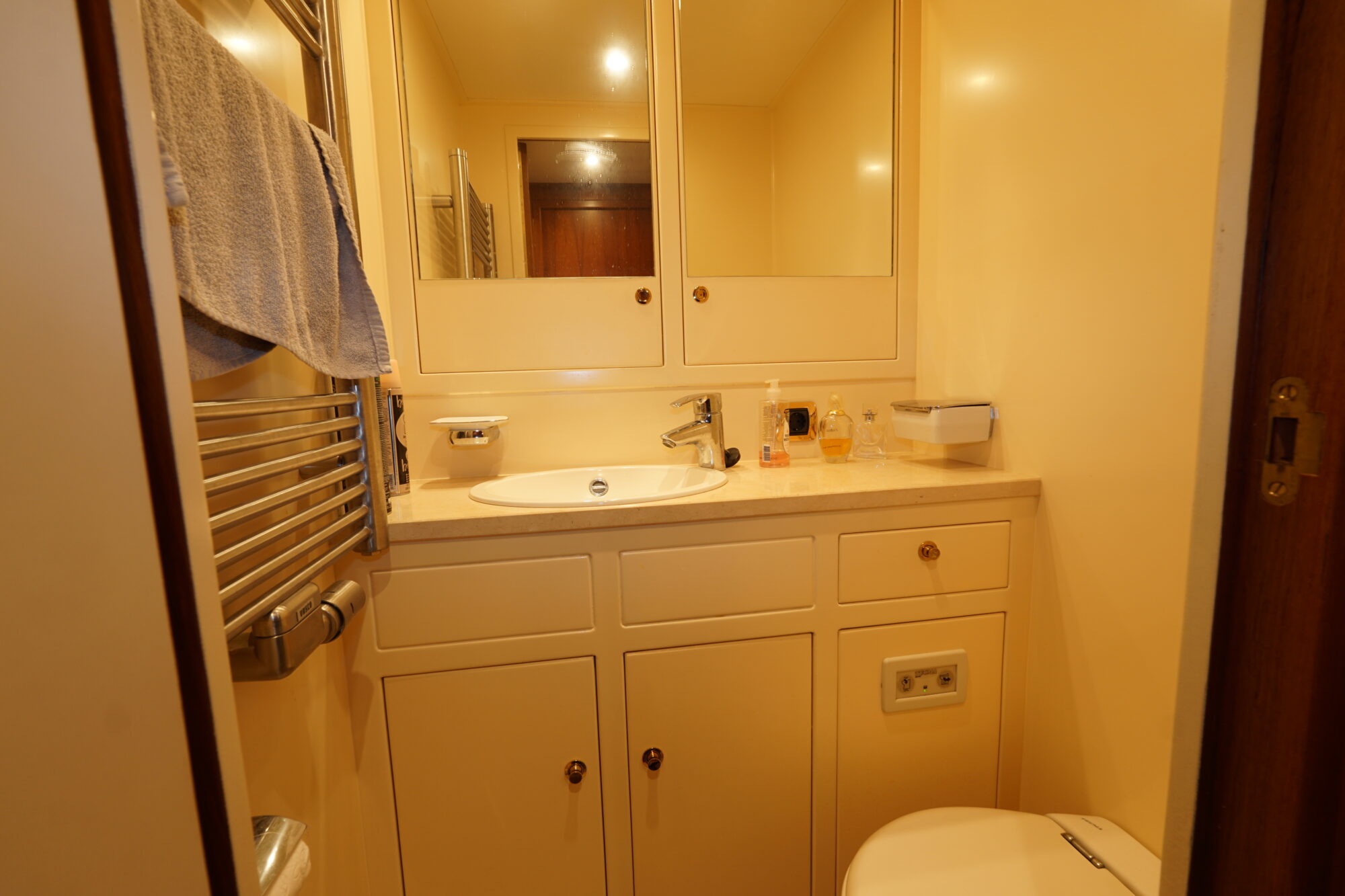 foto: 33 Super van Craft Super van Craft 14.80 Cabrio Stabilizers