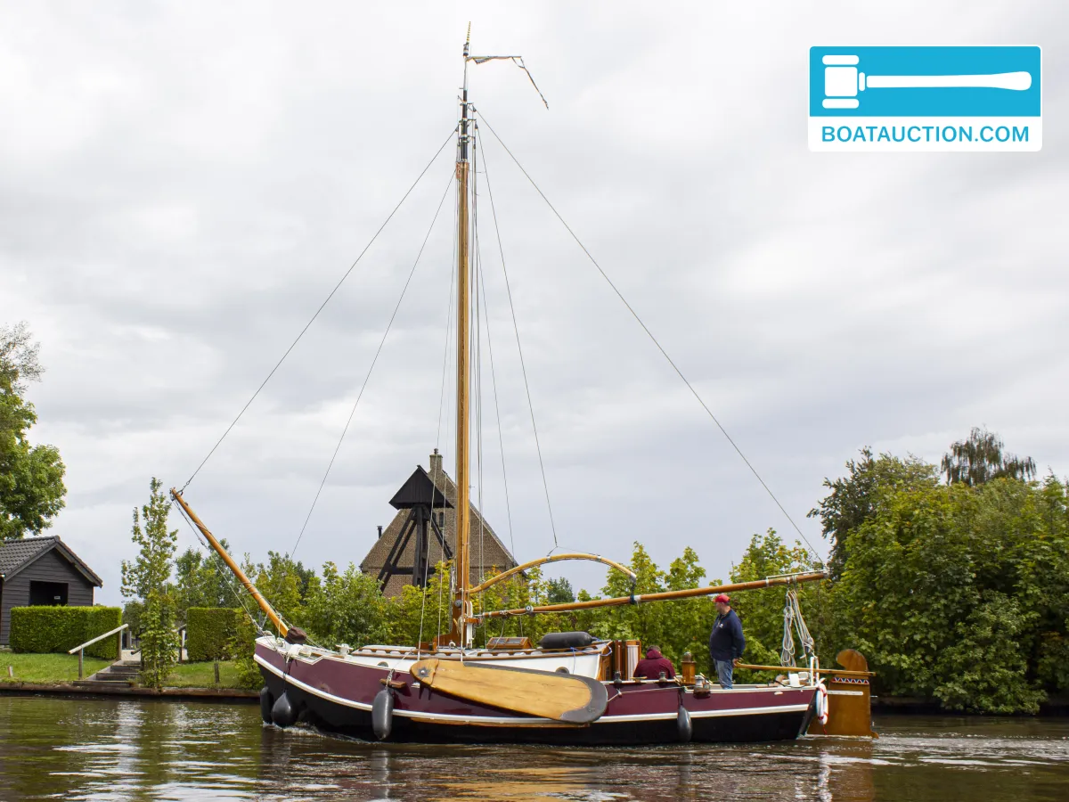 hoofdfoto: 1 Zeeschouw Platbodem