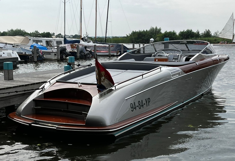 foto: 5 Boesch  Riva