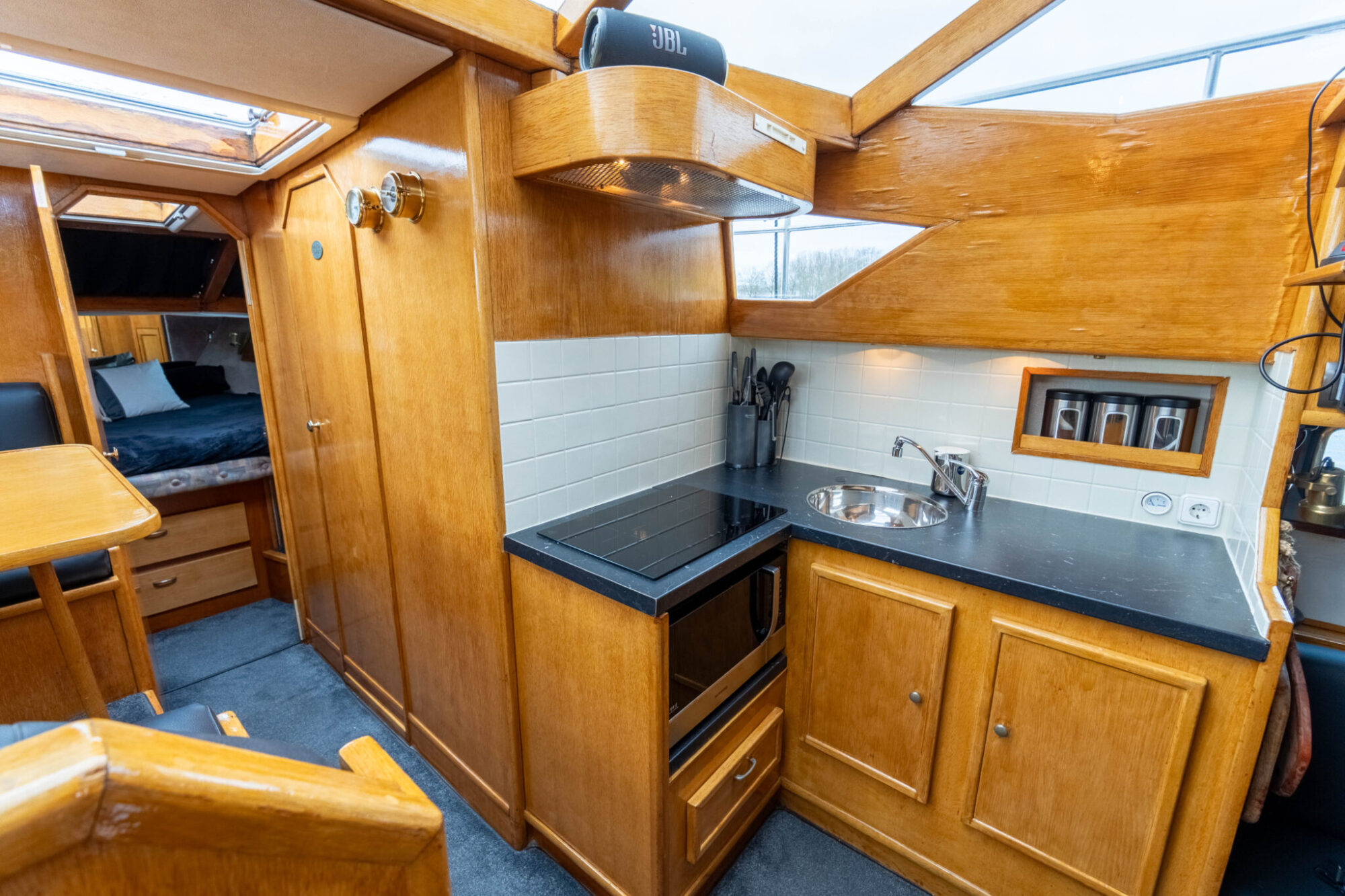 foto: 31 Stadtline Stadtline 38 OK Spiegeldeur