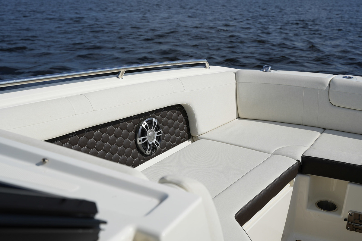 foto: 43 Sea Ray SDX 290 Outboard