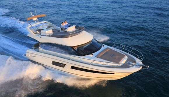 foto: 13 Prestige 450