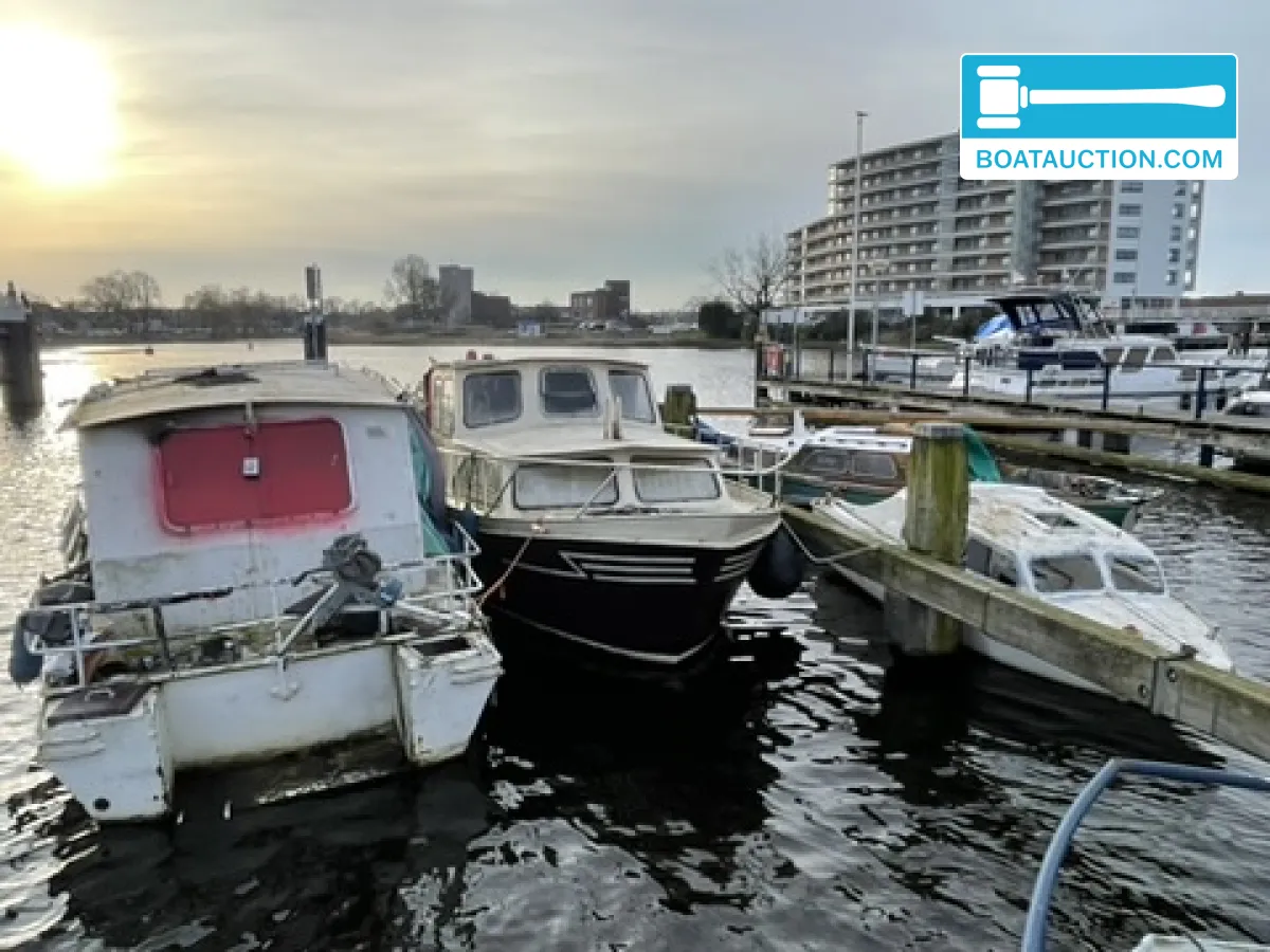 foto: 7 Motorboat 800