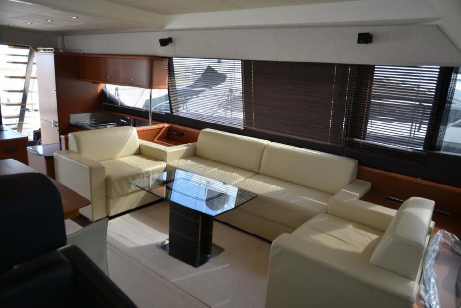 foto: 18 Prestige 60