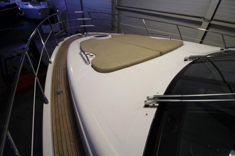 foto: 76 Azimut 60