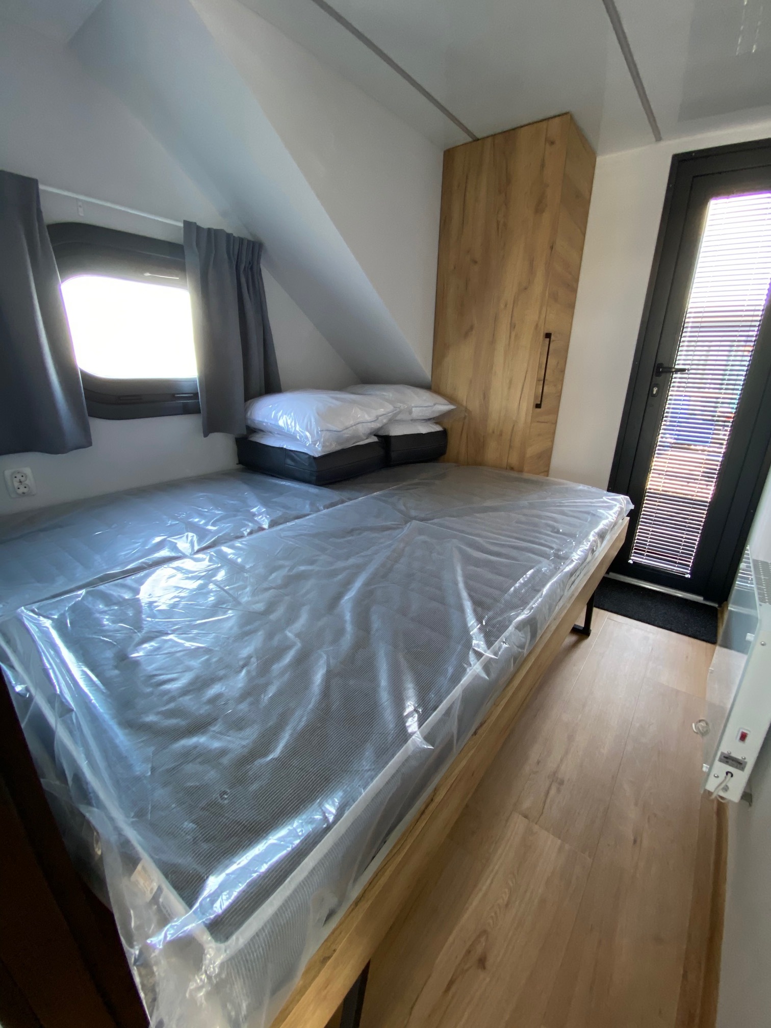 foto: 16 Campi 400, Met Ligplaats In Uitgeest