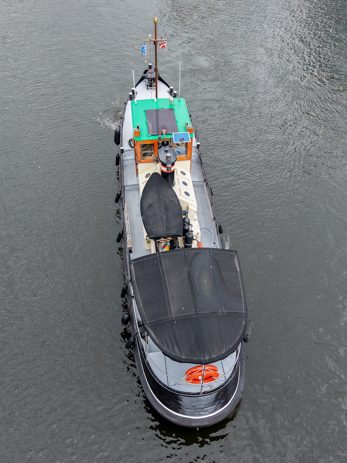 foto: 38 Motorsleepboot Carbon 15.63 met CBB