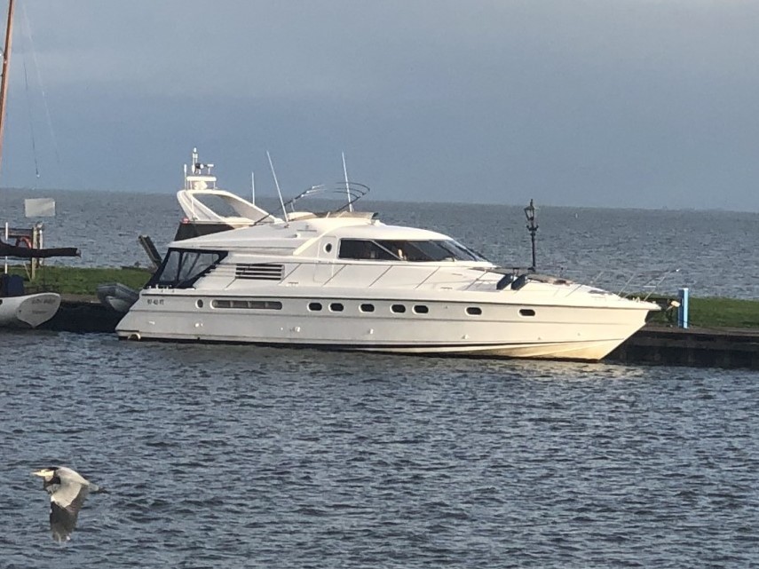 Fairline Squadron 62