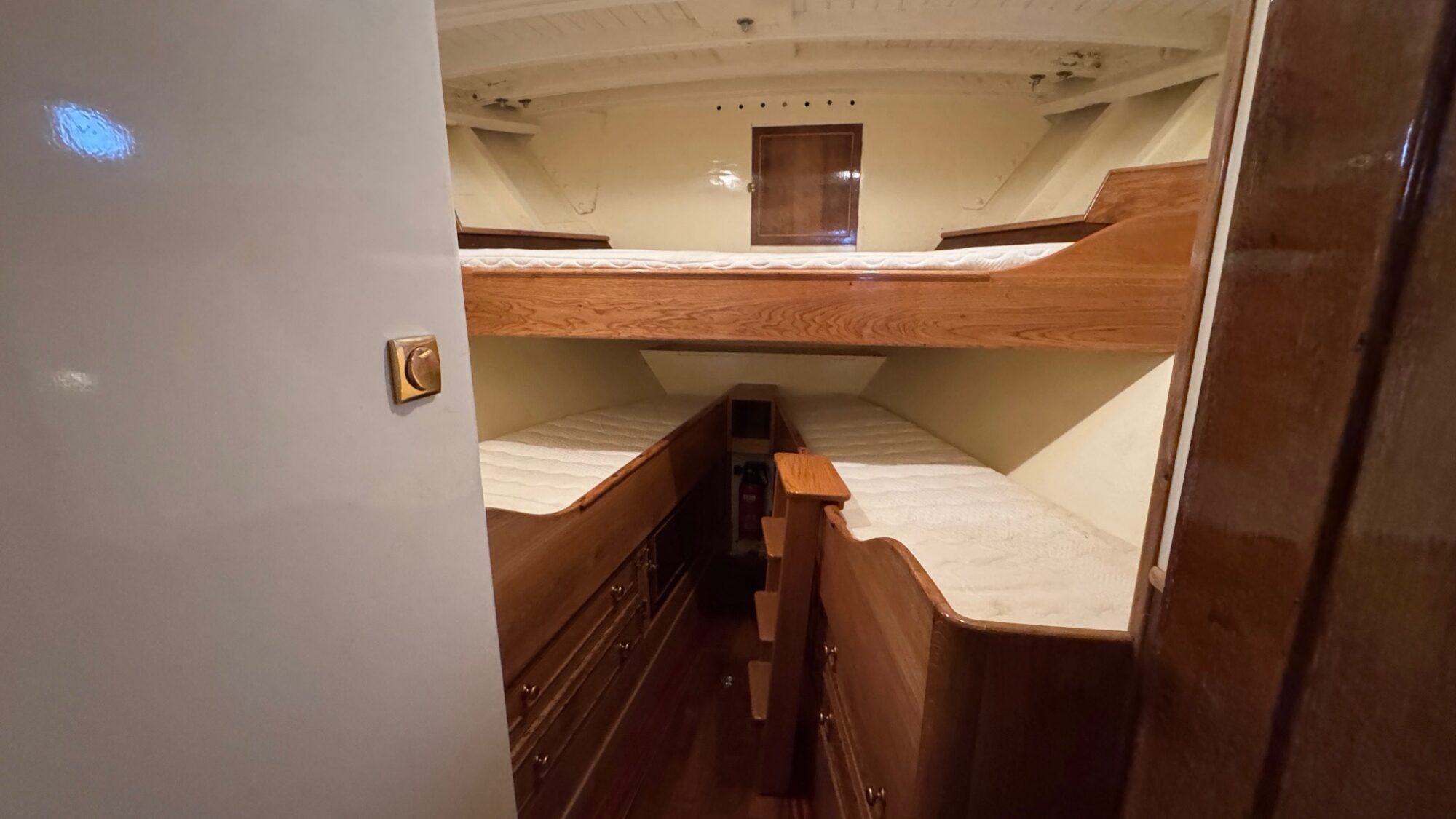 foto: 34 Silver Silver Rondspantkotter 19.44 VS