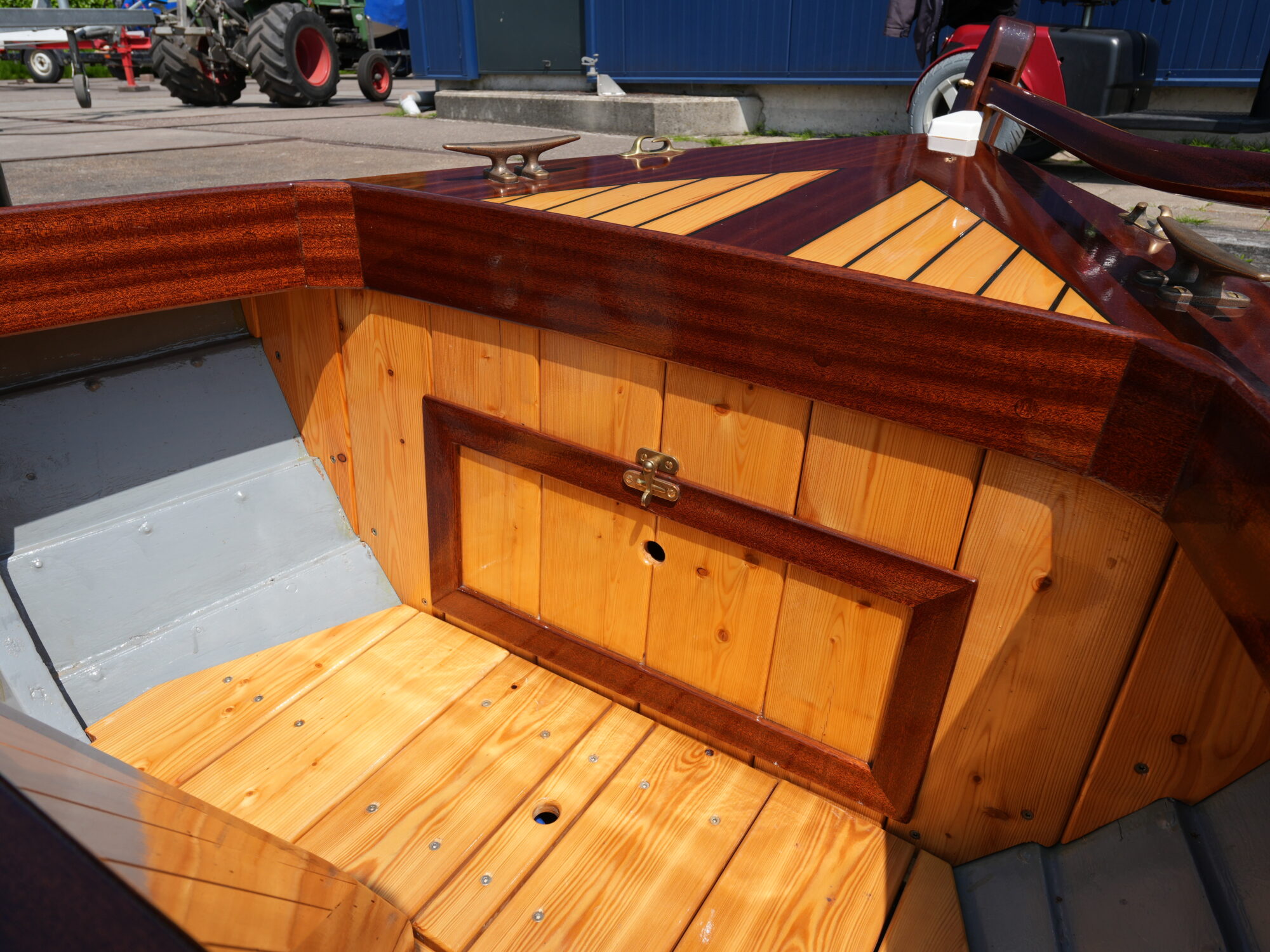 foto: 22 Kapitein Klassieke Mahoniehouten Sloep 6.20