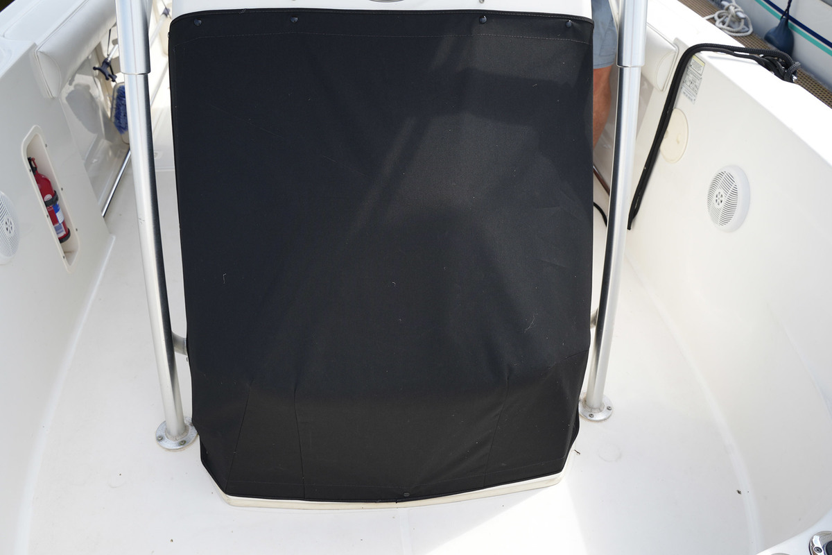 foto: 30 Boston Whaler 270 Outrage