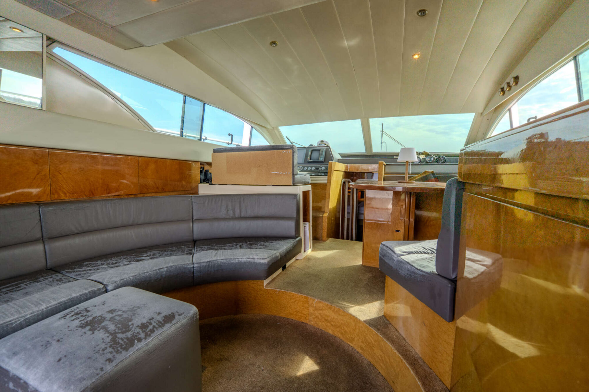 foto: 59 Mochi Craft Mochi Craft 43 Flybridge
