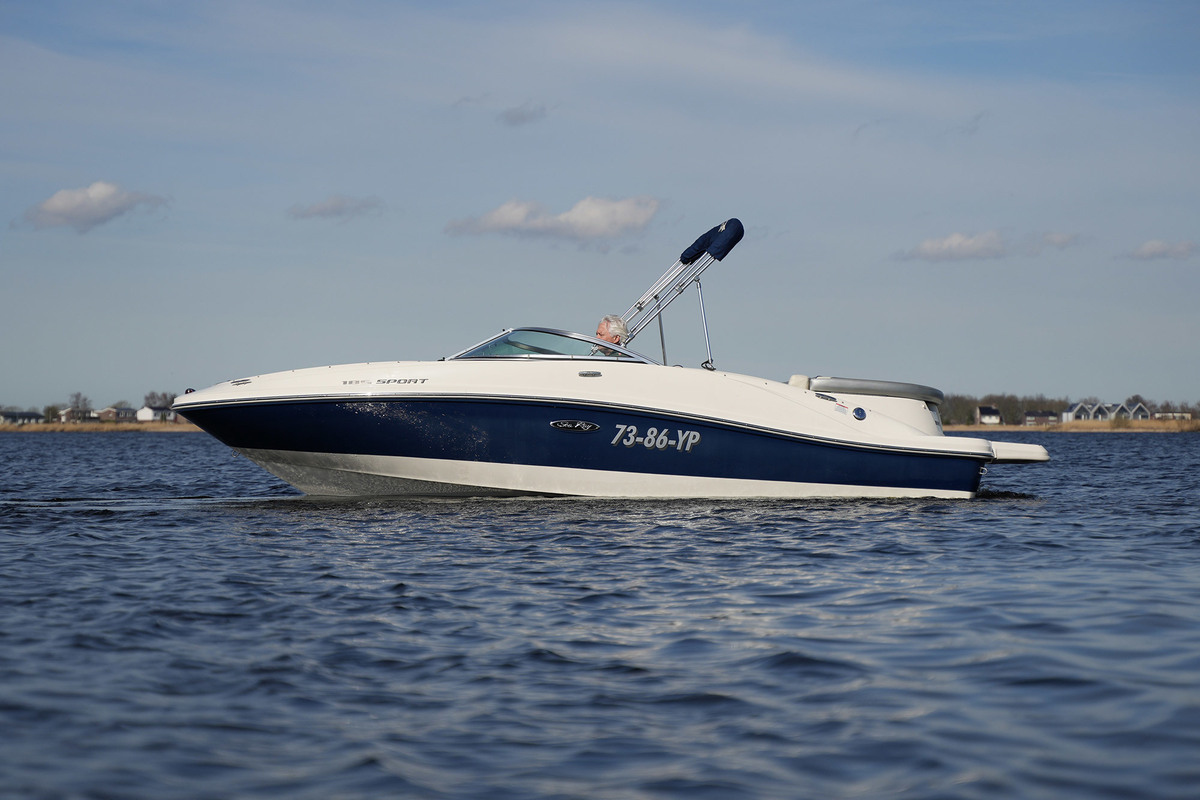 foto: 34 Sea Ray 185 Sport