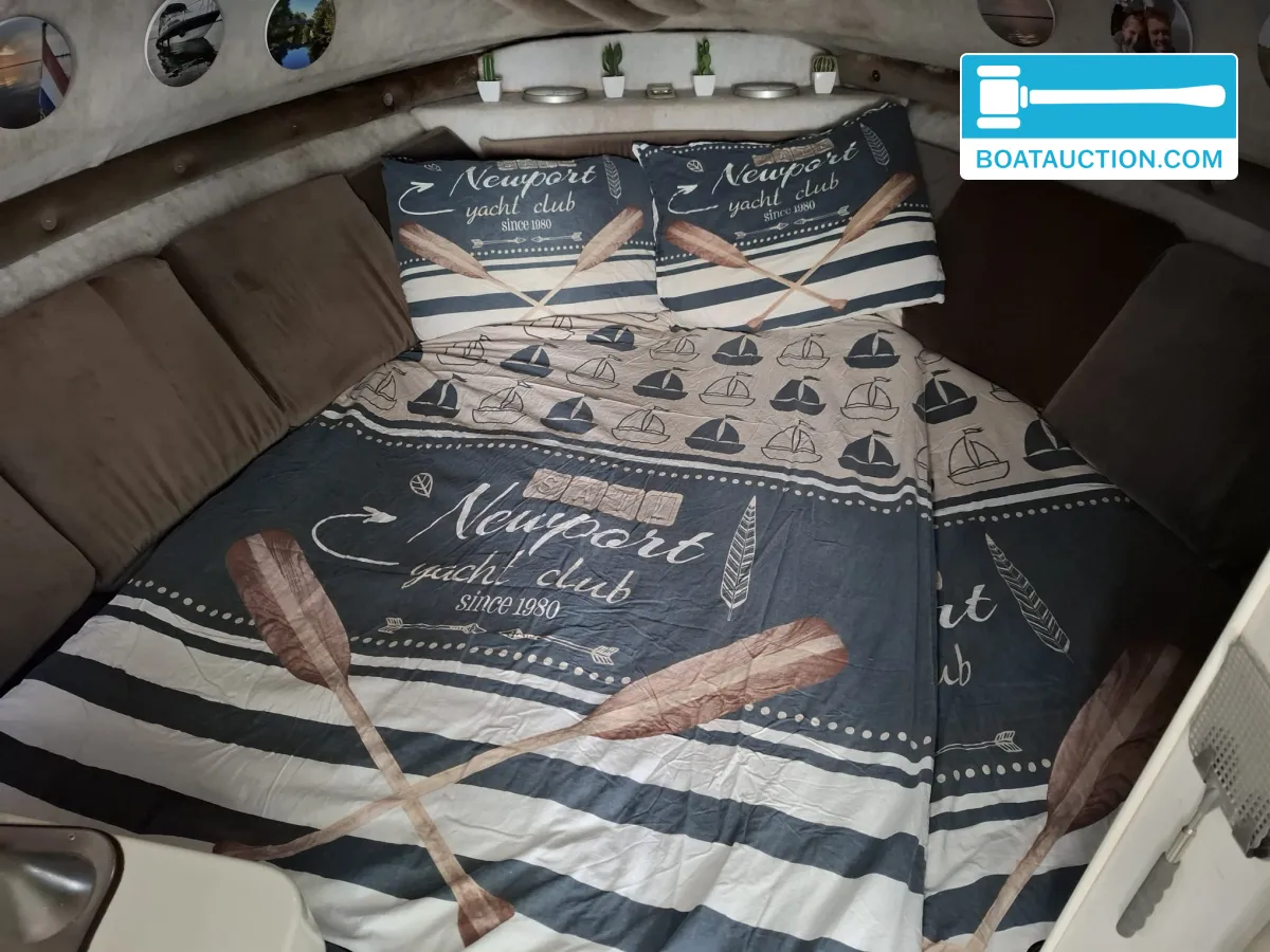 foto: 29 Chaparral 2370 SL