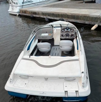 foto: 4 Montery4.3L Mercruiser V6