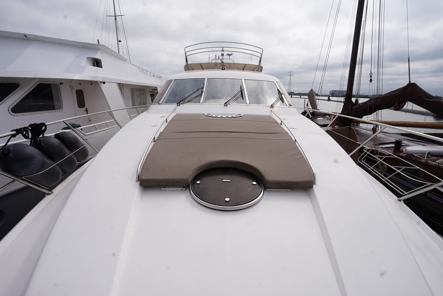 foto: 35 Fairline Squadron 62