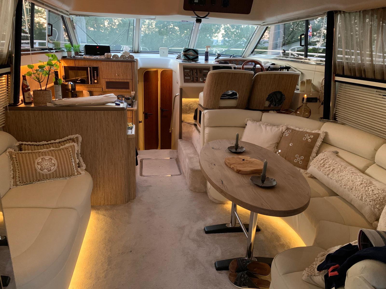 foto: 12 Princess  440 Fly