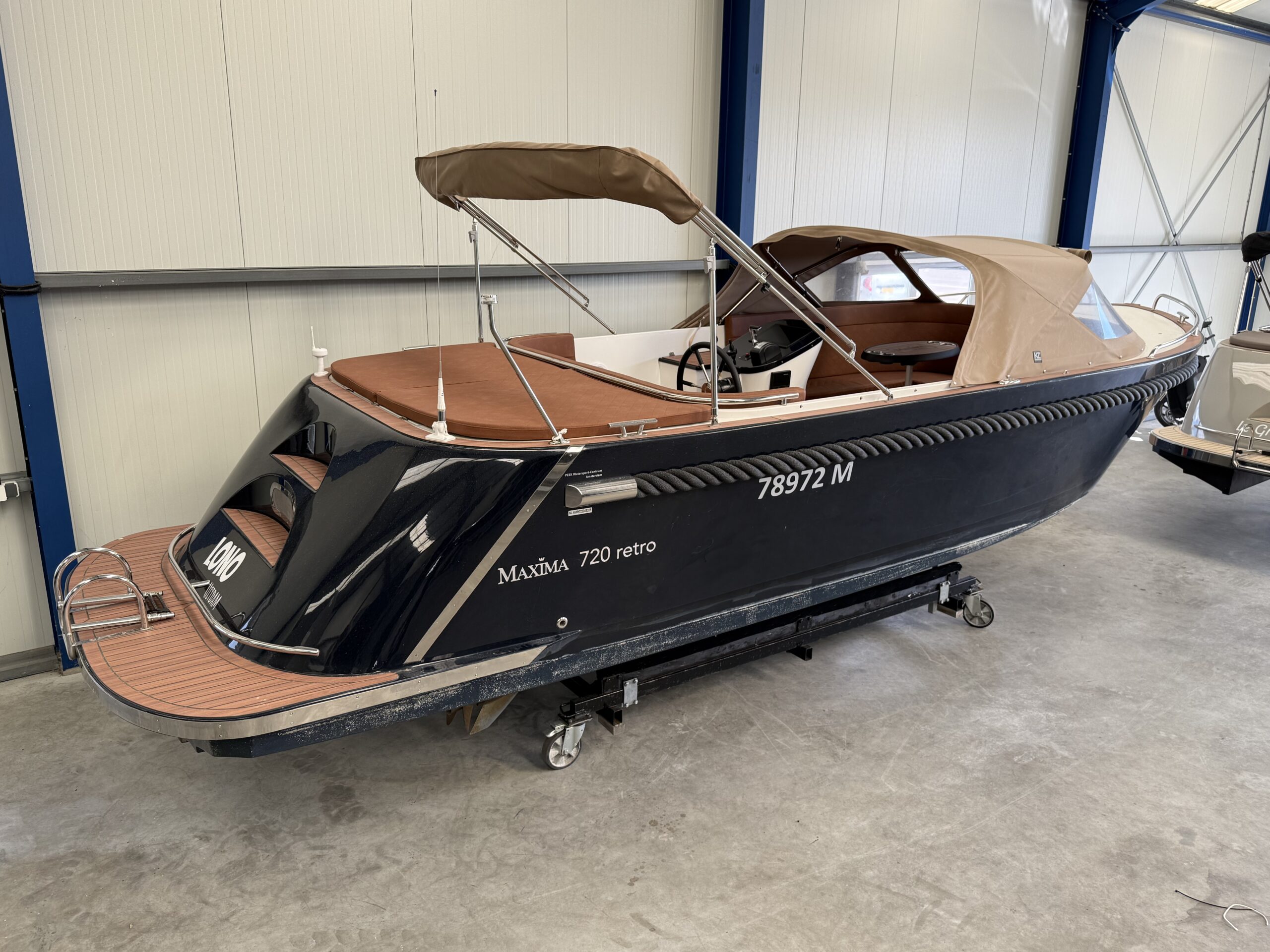 foto: 19 Maxima 720 (jong gebruikt)