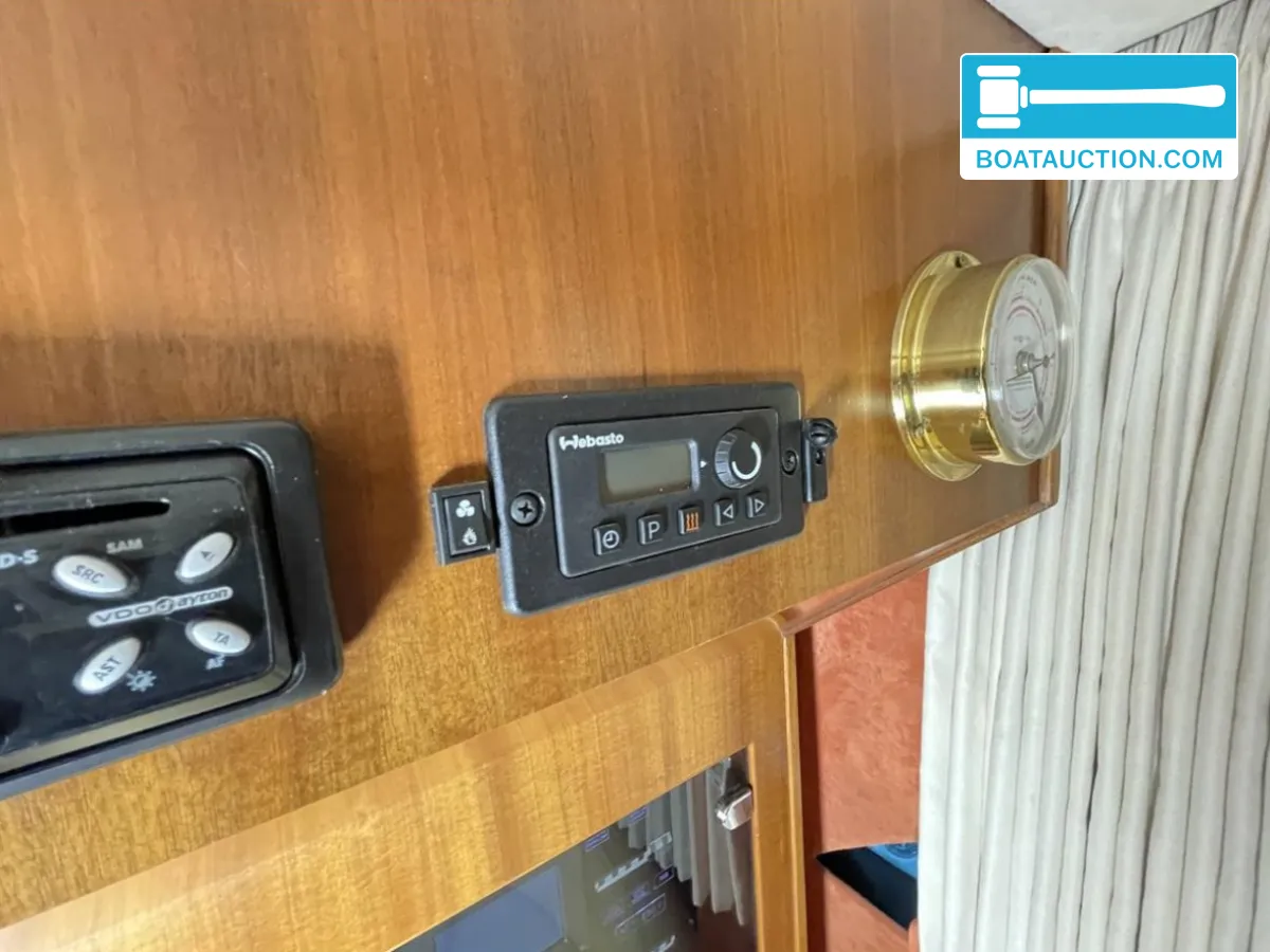 foto: 28 Galeon 390 FLY