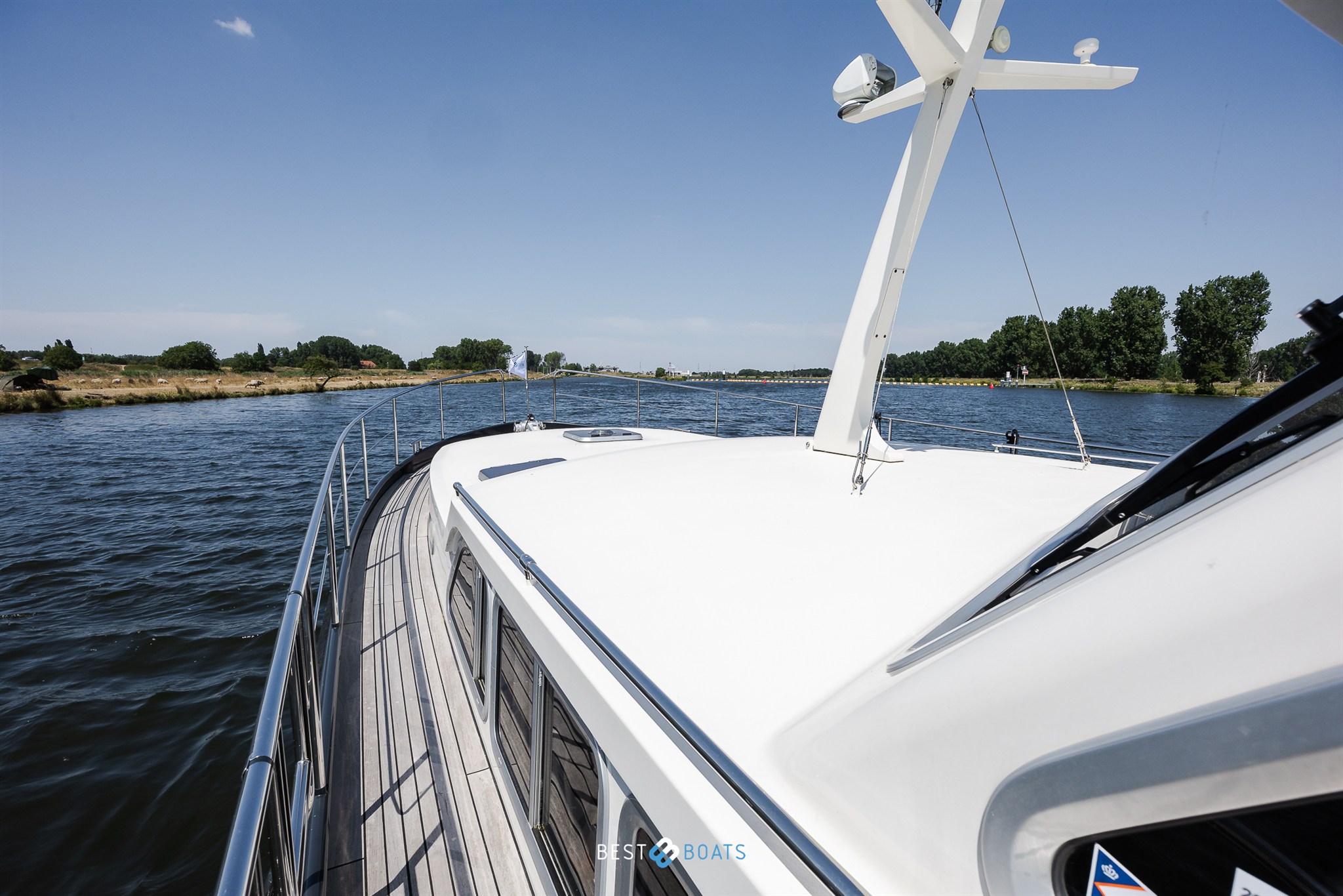 foto: 31 Linssen Grand Sturdy 470 Sedan Wheelhouse