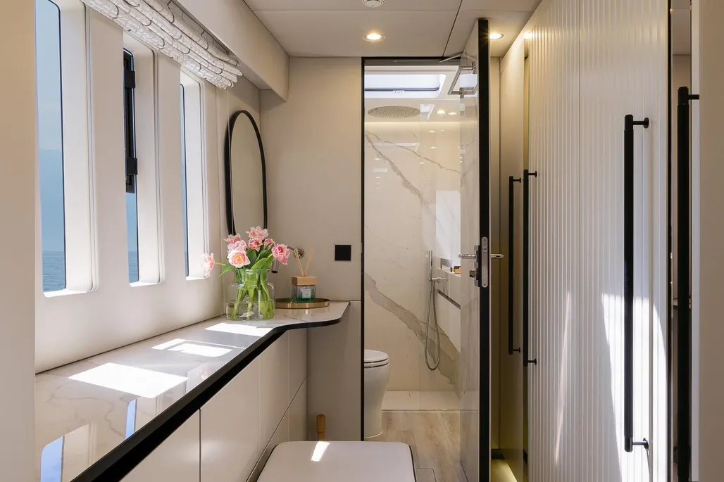 foto: 68 Sunreef 60 Dessus