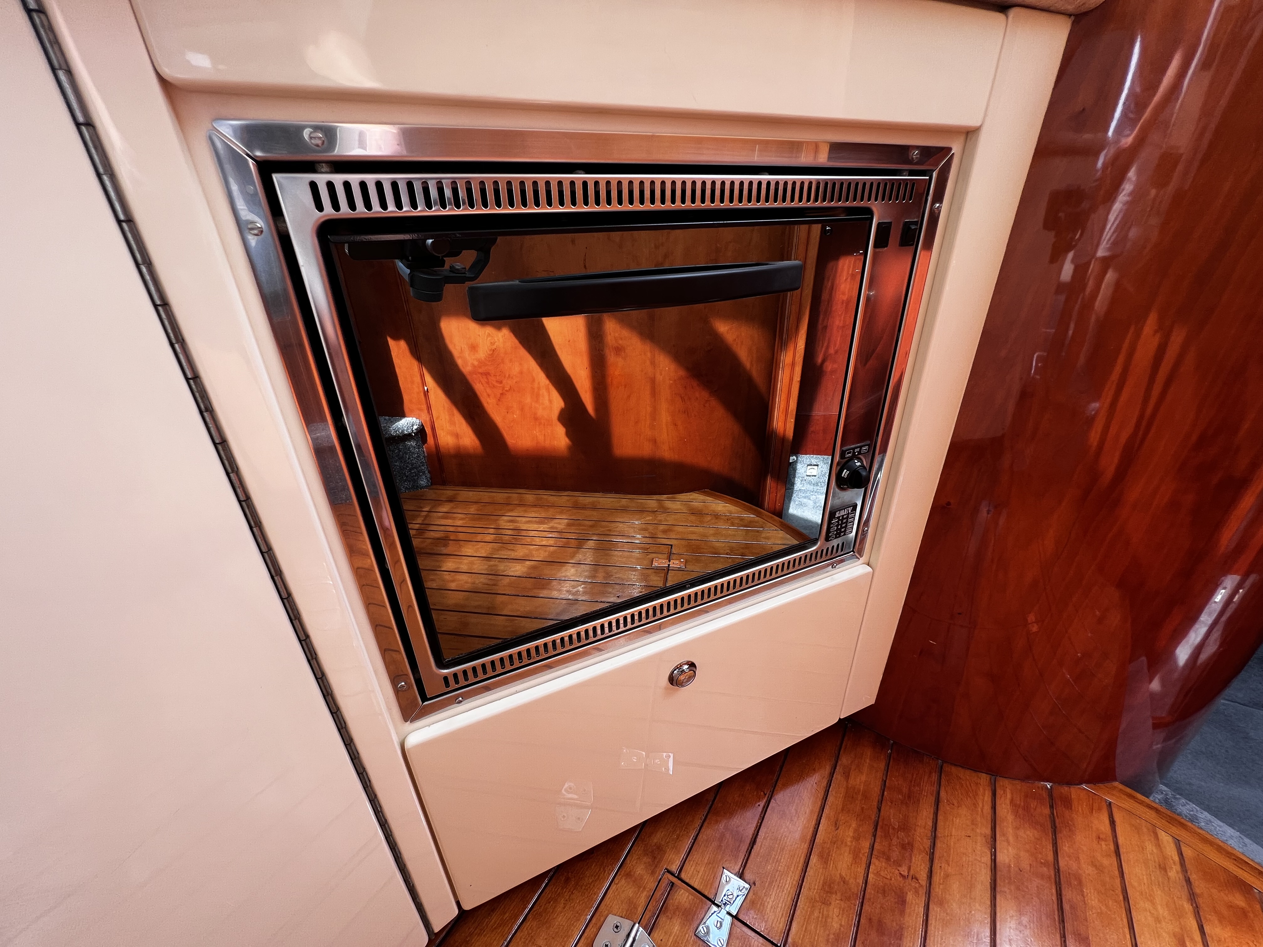 foto: 34 Fairline Phantom 42