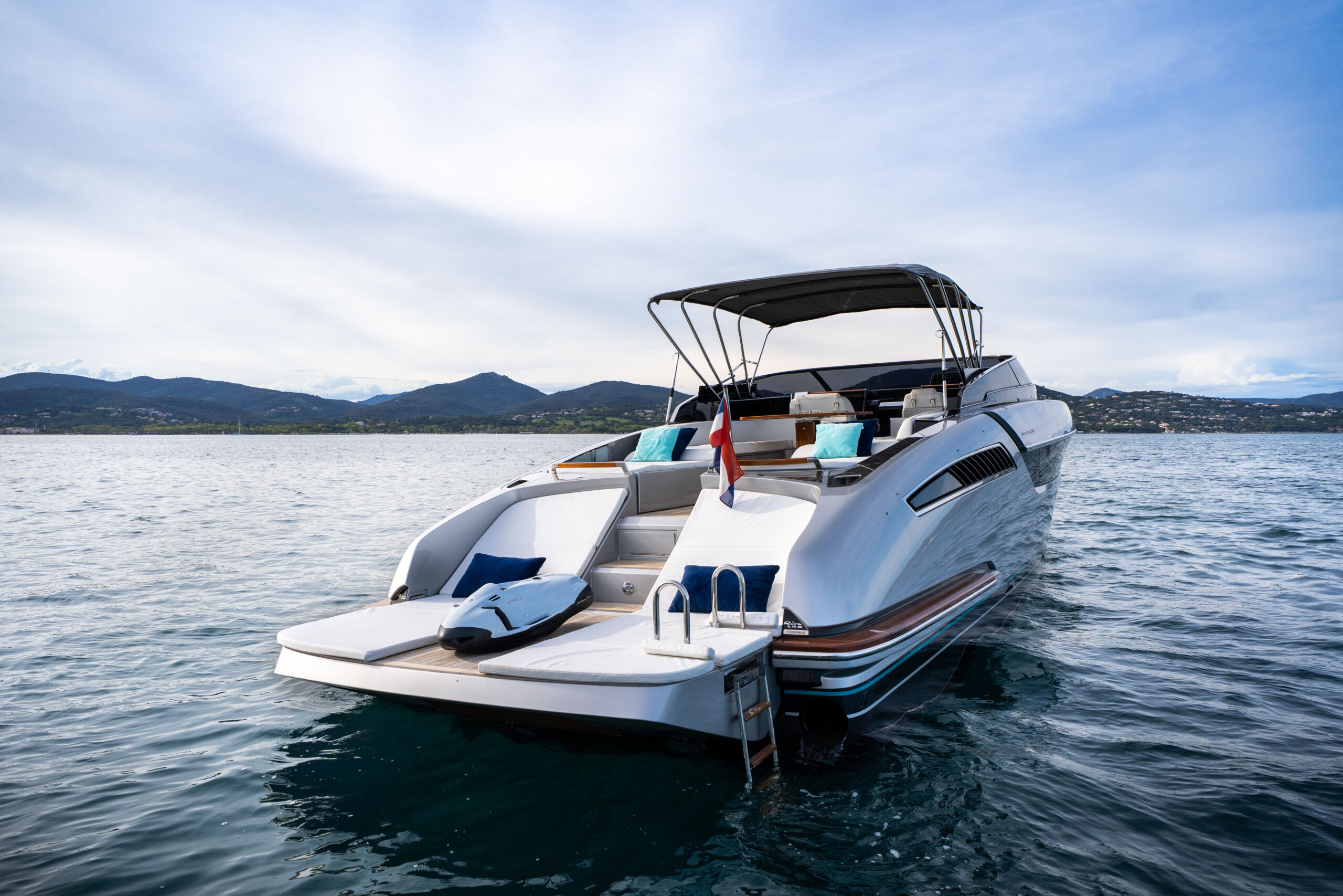 foto: 42 Riva 48 Dolceriva #03 ELEMENTS