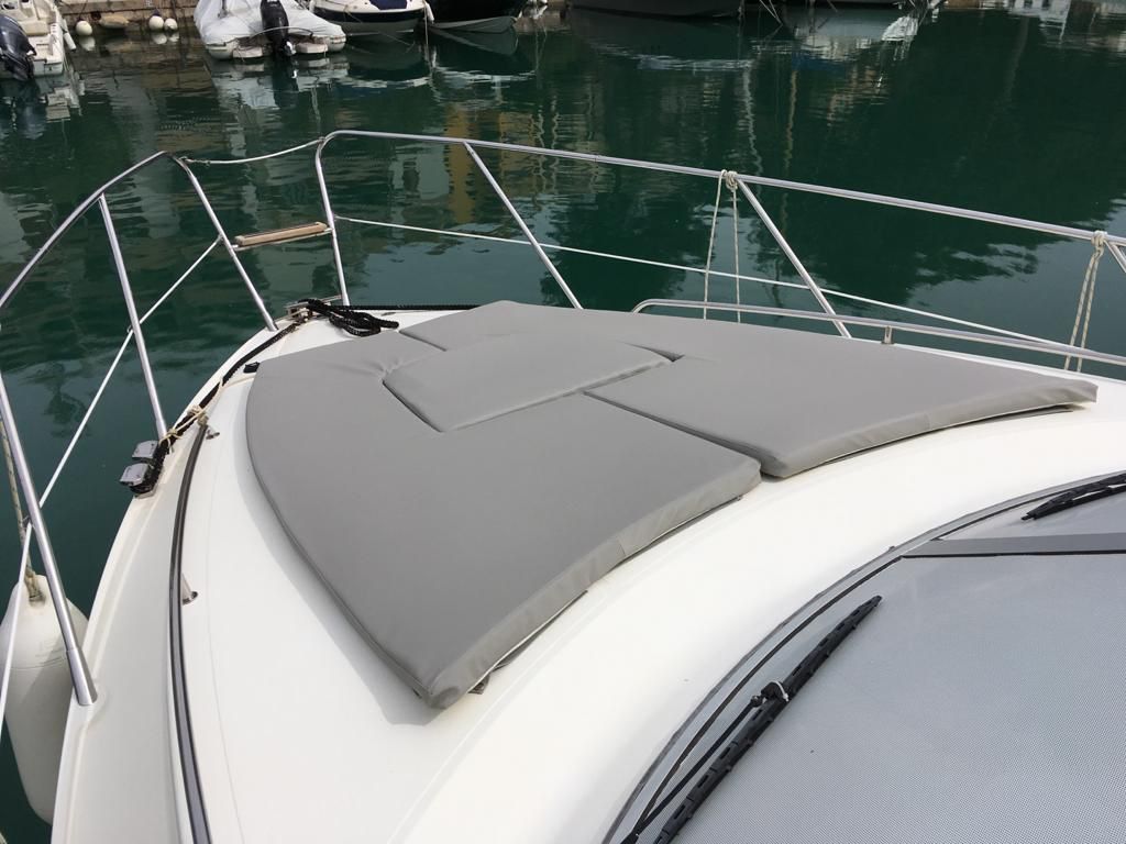 foto: 23 Sealine Sealine F34 Flybridge