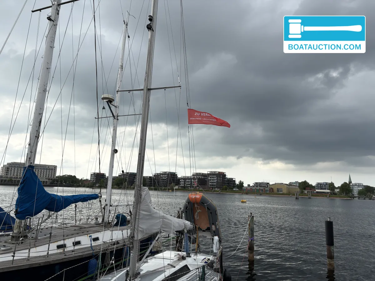 foto: 17 Helmsman 31