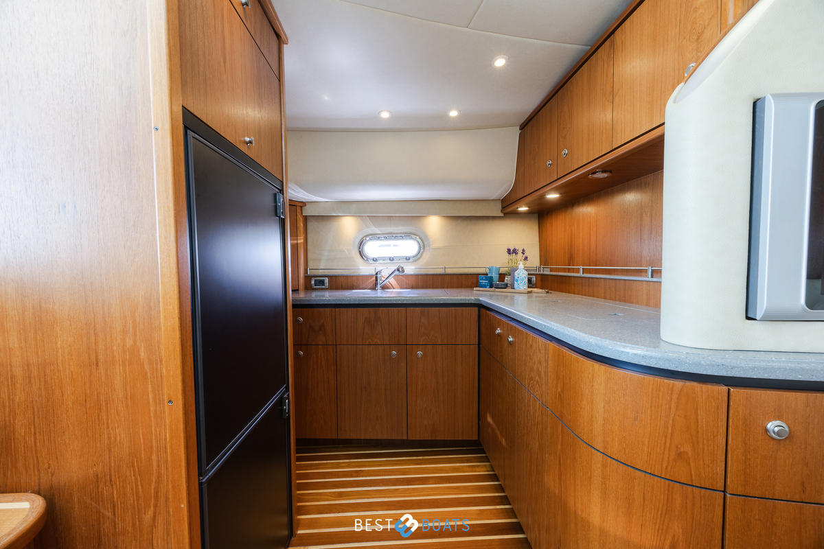 foto: 45 Tiara 4300 Sovran