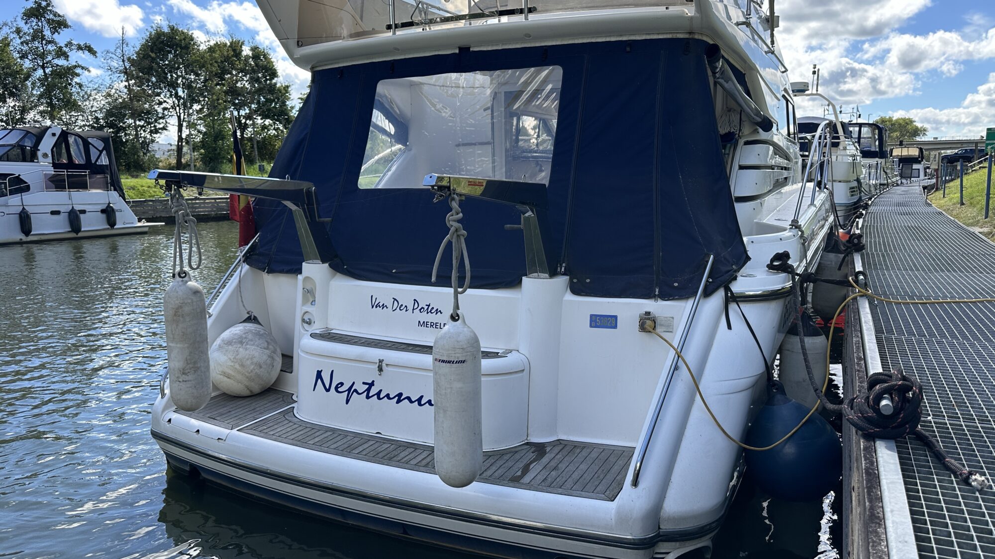 foto: 97 Fairline Fairline Phantom 40 Flybridge