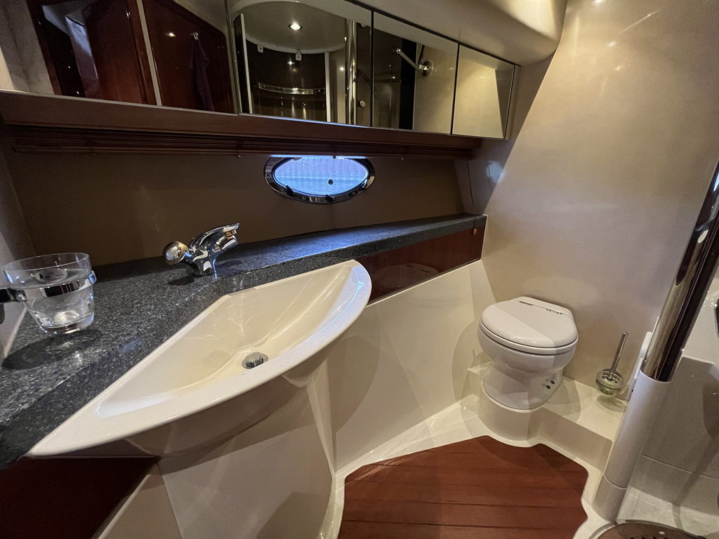 foto: 32 Fairline Squadron 55
