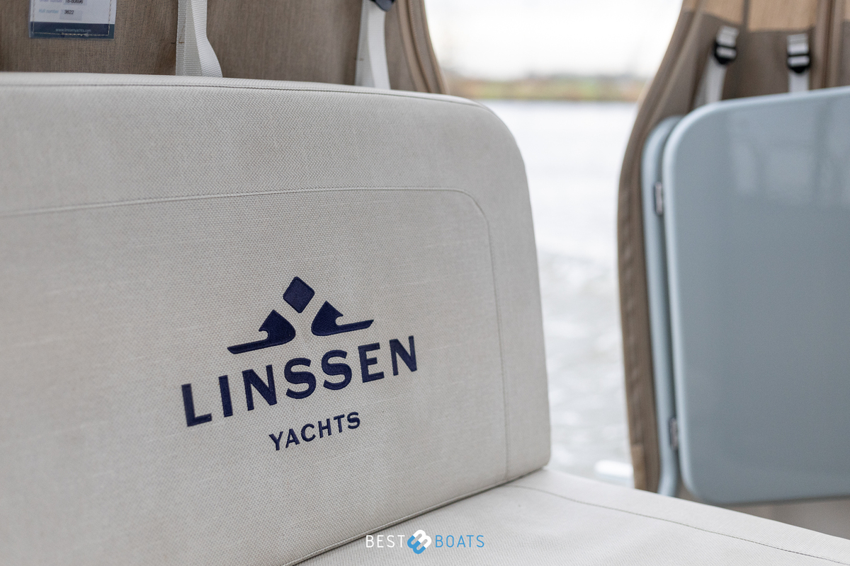 foto: 39 Linssen 30 SL Sedan