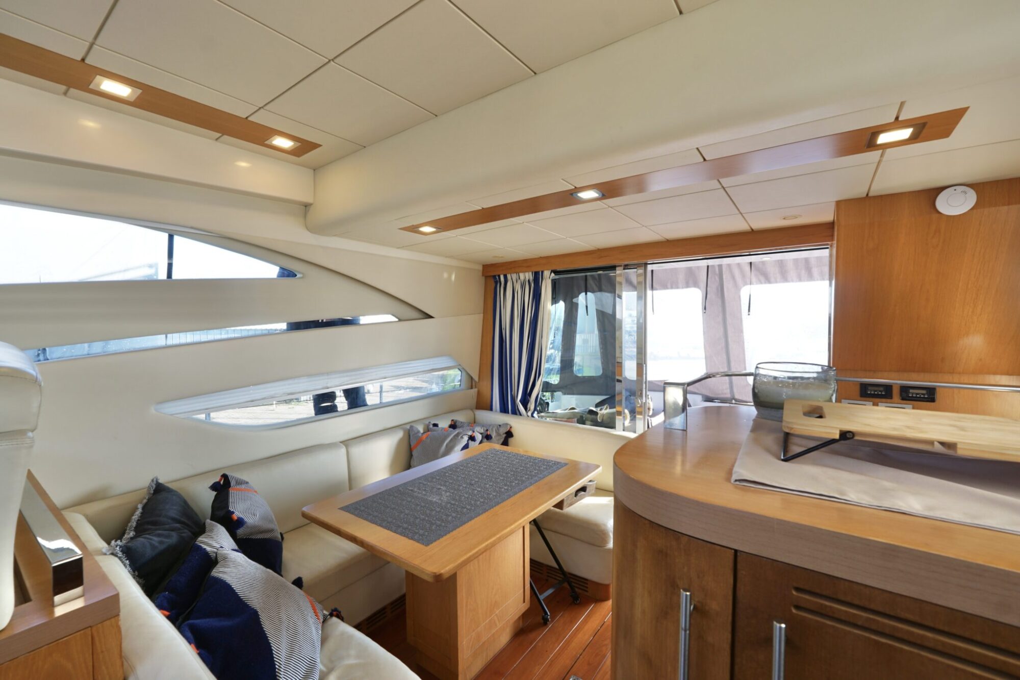 foto: 83 Rodman Rodman 44 Muse IPS