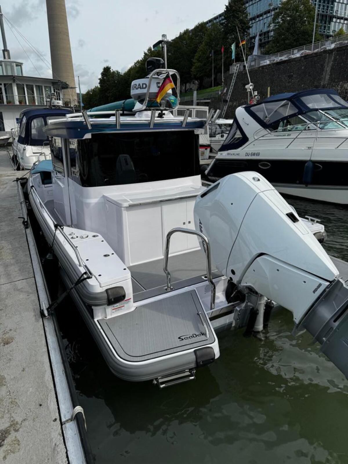foto: 15 Axopar 28 Cabin 