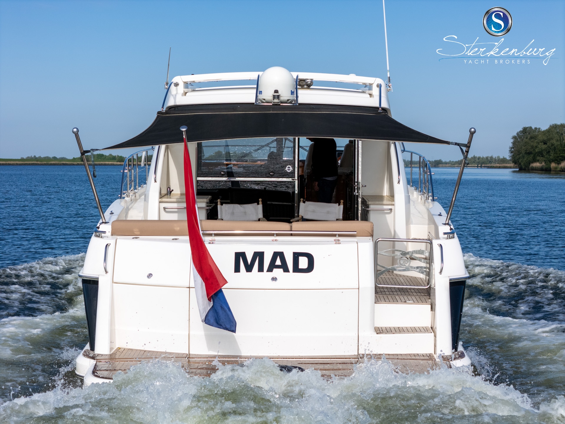 foto: 62 Rivièra 4700 Sport Yacht