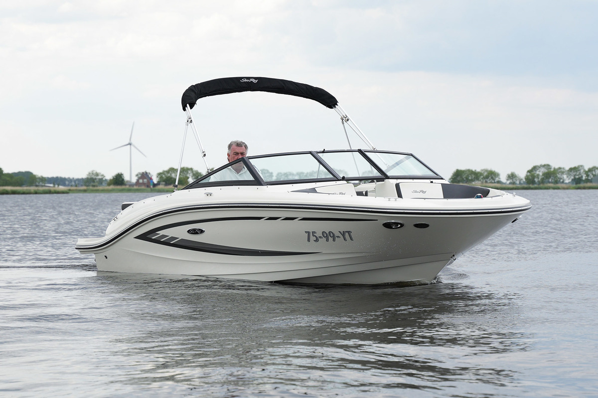 foto: 34 Sea Ray 19 SPX