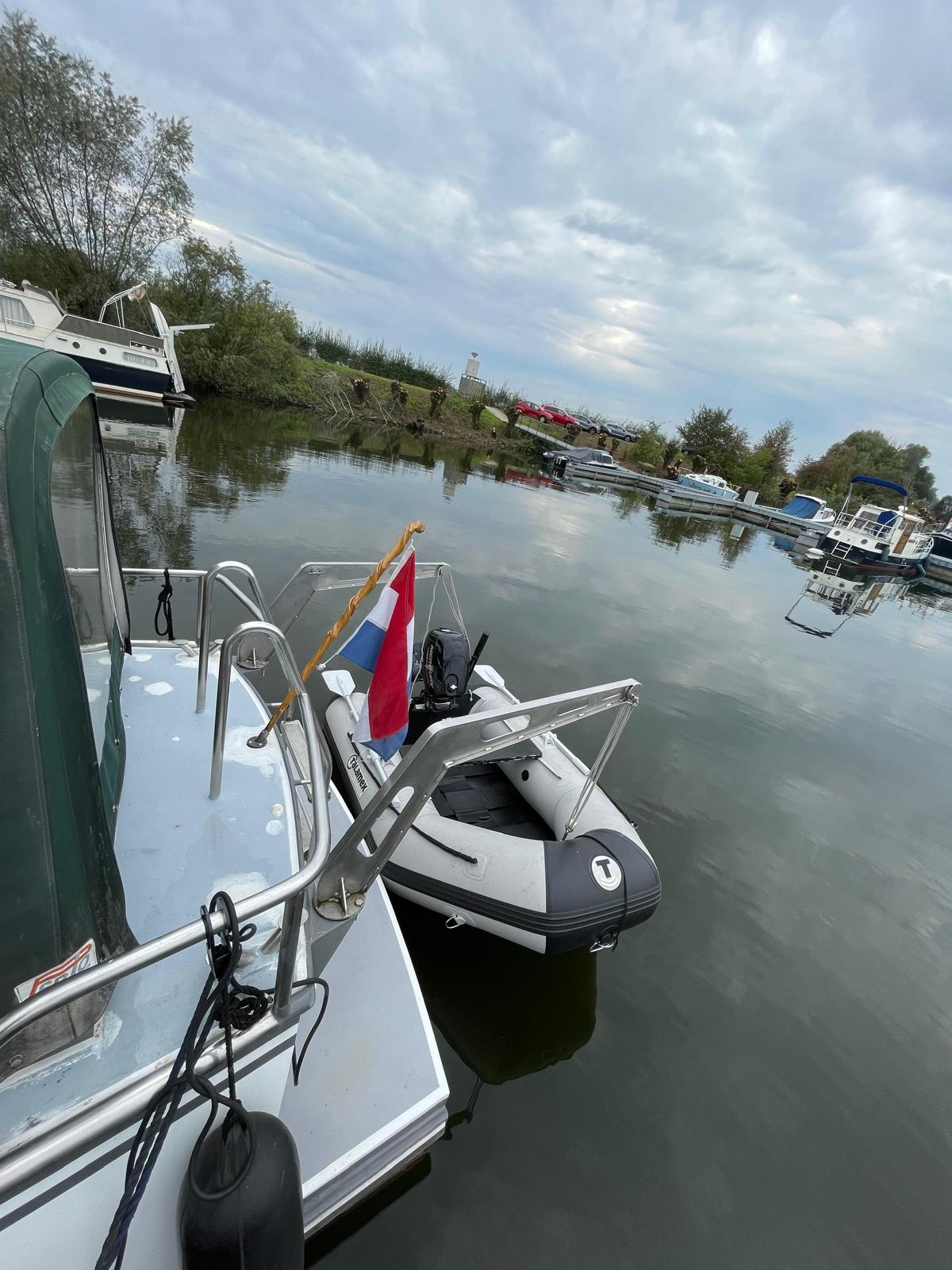 foto: 32 Beja Beja Kruiser Silverbird 8.45 OK