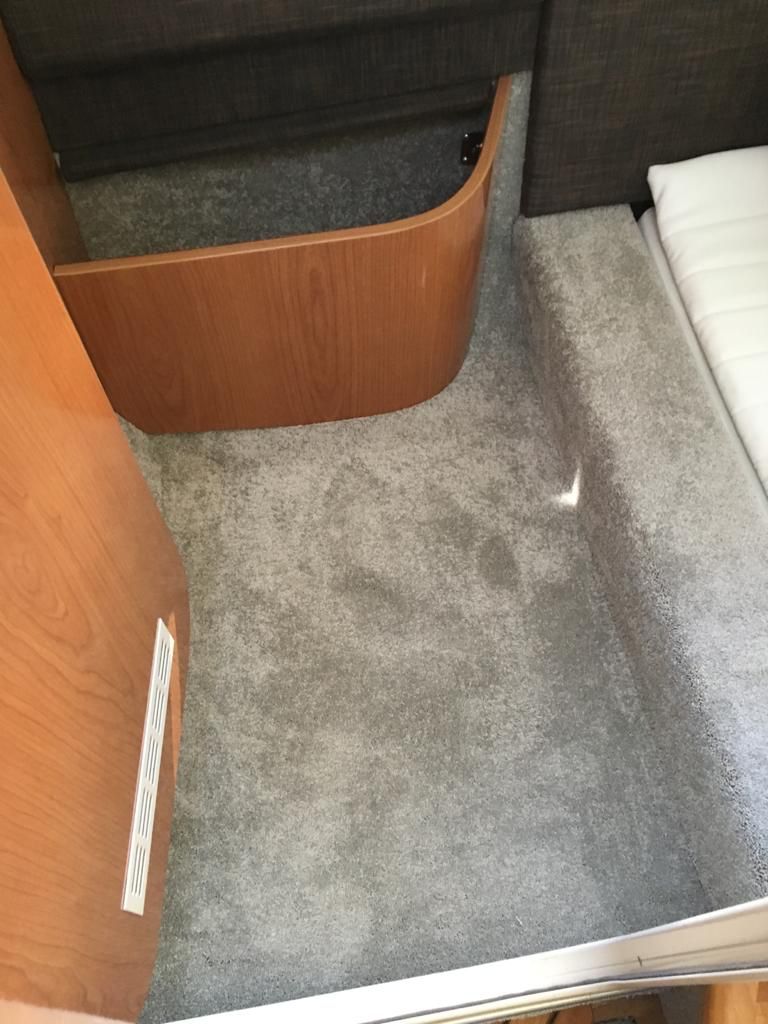foto: 49 Sealine Sealine F34 Flybridge