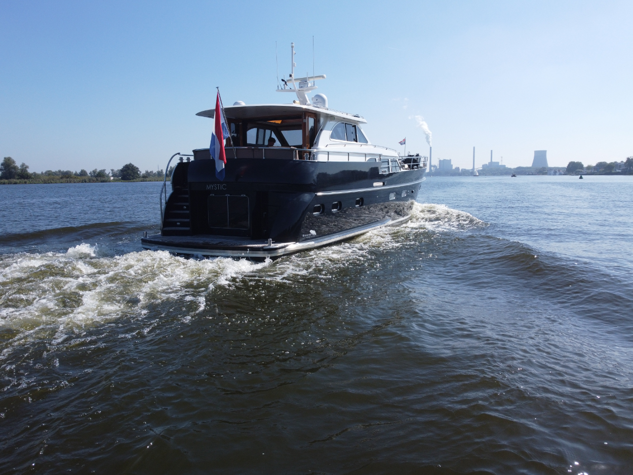 foto: 76 Valk Continental 1500