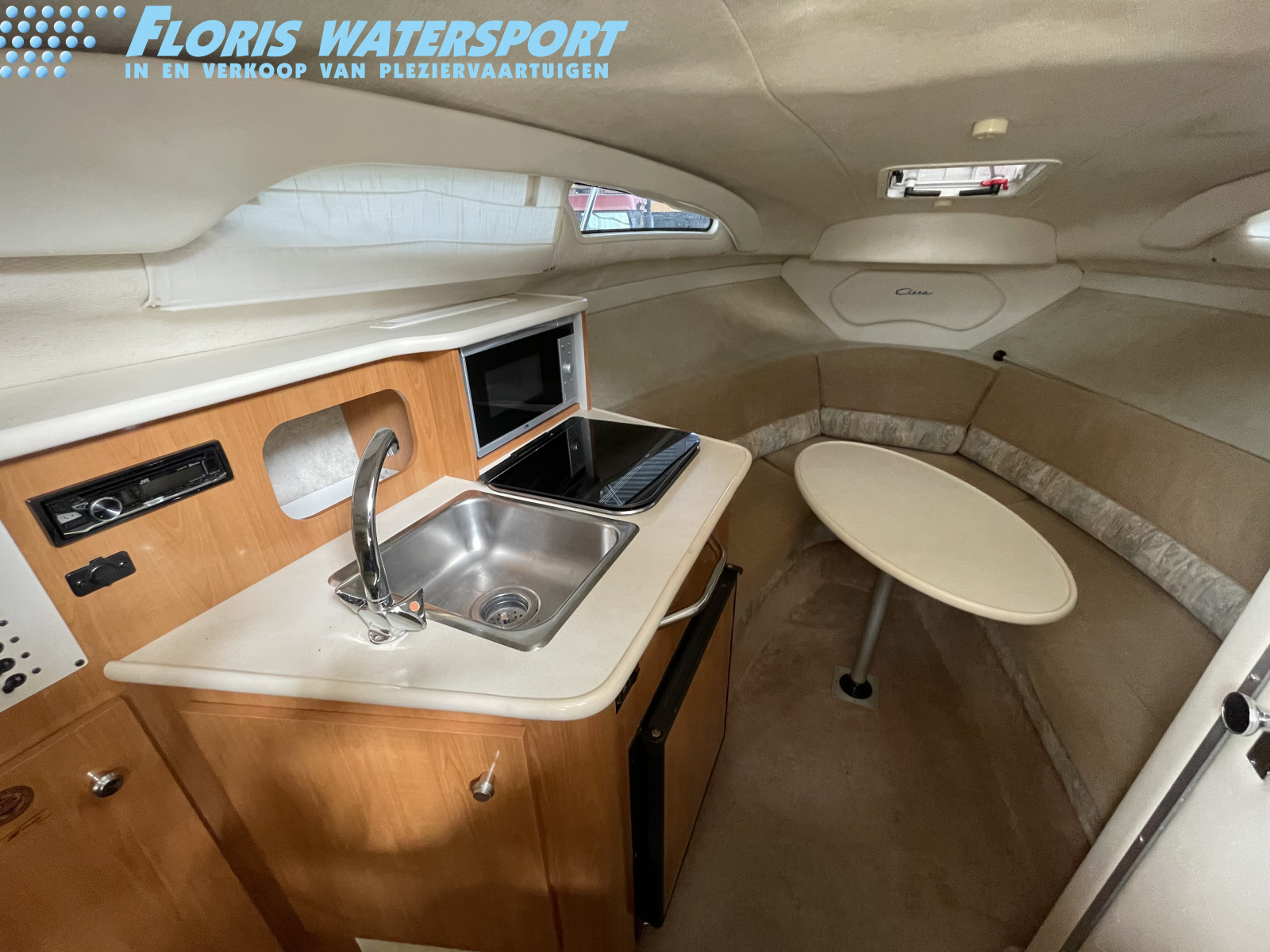 foto: 12 Bayliner 2455