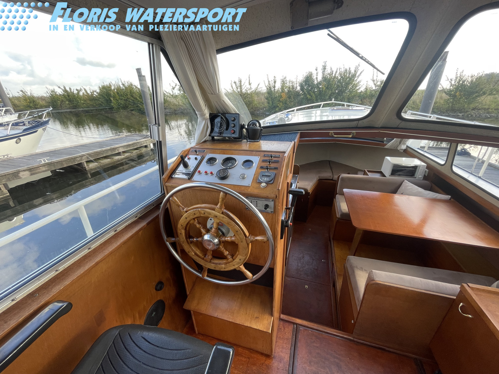 foto: 16 Hooveld 850 Open Cabin
